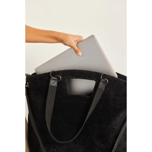 NWT BEIS Terry Tote in Black - Picture 5 of 11